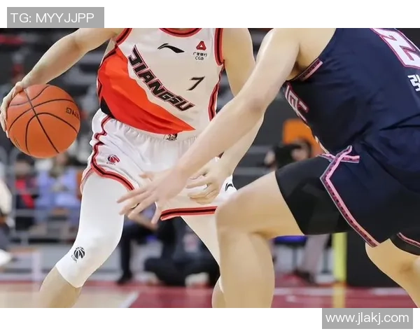 广州篮球队在钻石联赛中的力量展现与战术分析